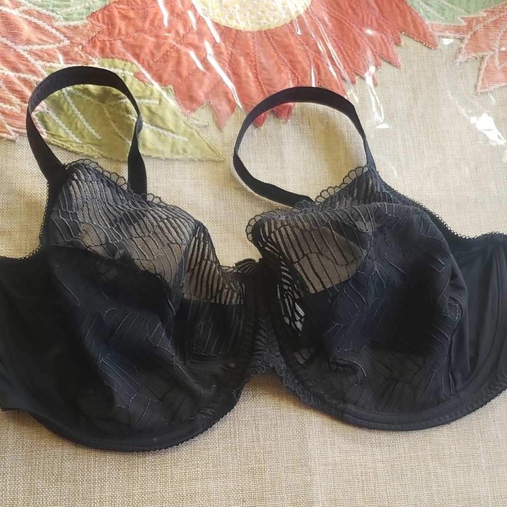 Wacoal Black Lace Under Wire Bra 42 DDD